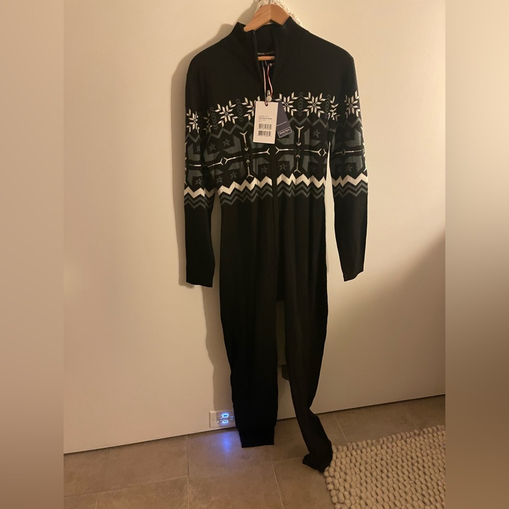 Perfect Moment jumpsuit - Picture 3 of 7